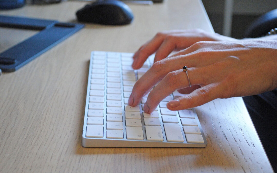 The Art of Writing an Effective Legal Resume: Do’s and Don’ts